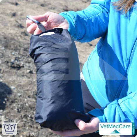 Animal Pad | highly insulating dog blanket red/black - also for the dog bed and car | VetMedCare®